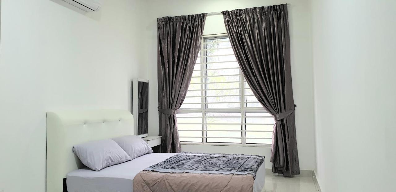 Bsp21 Family Homestay Jenjarum Ngoại thất bức ảnh
